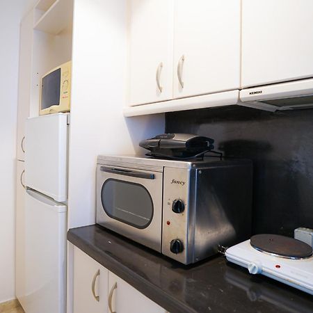 Fira Central Apartments With Veranda الغرفة الصورة