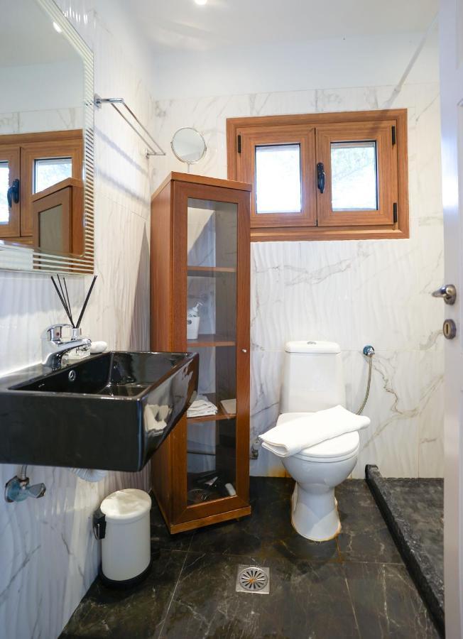 Fira Central Apartments With Veranda المظهر الخارجي الصورة