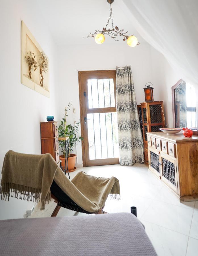 Fira Central Apartments With Veranda المظهر الخارجي الصورة