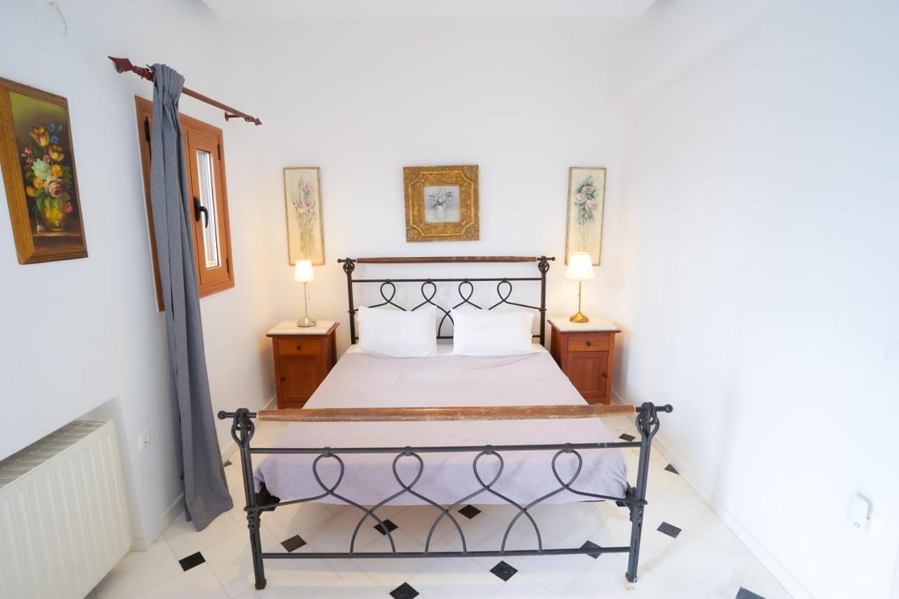 Fira Central Apartments With Veranda المظهر الخارجي الصورة