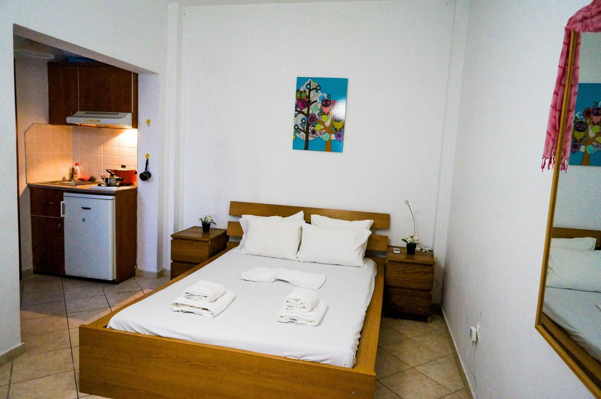 Fira Central Apartments With Veranda الغرفة الصورة