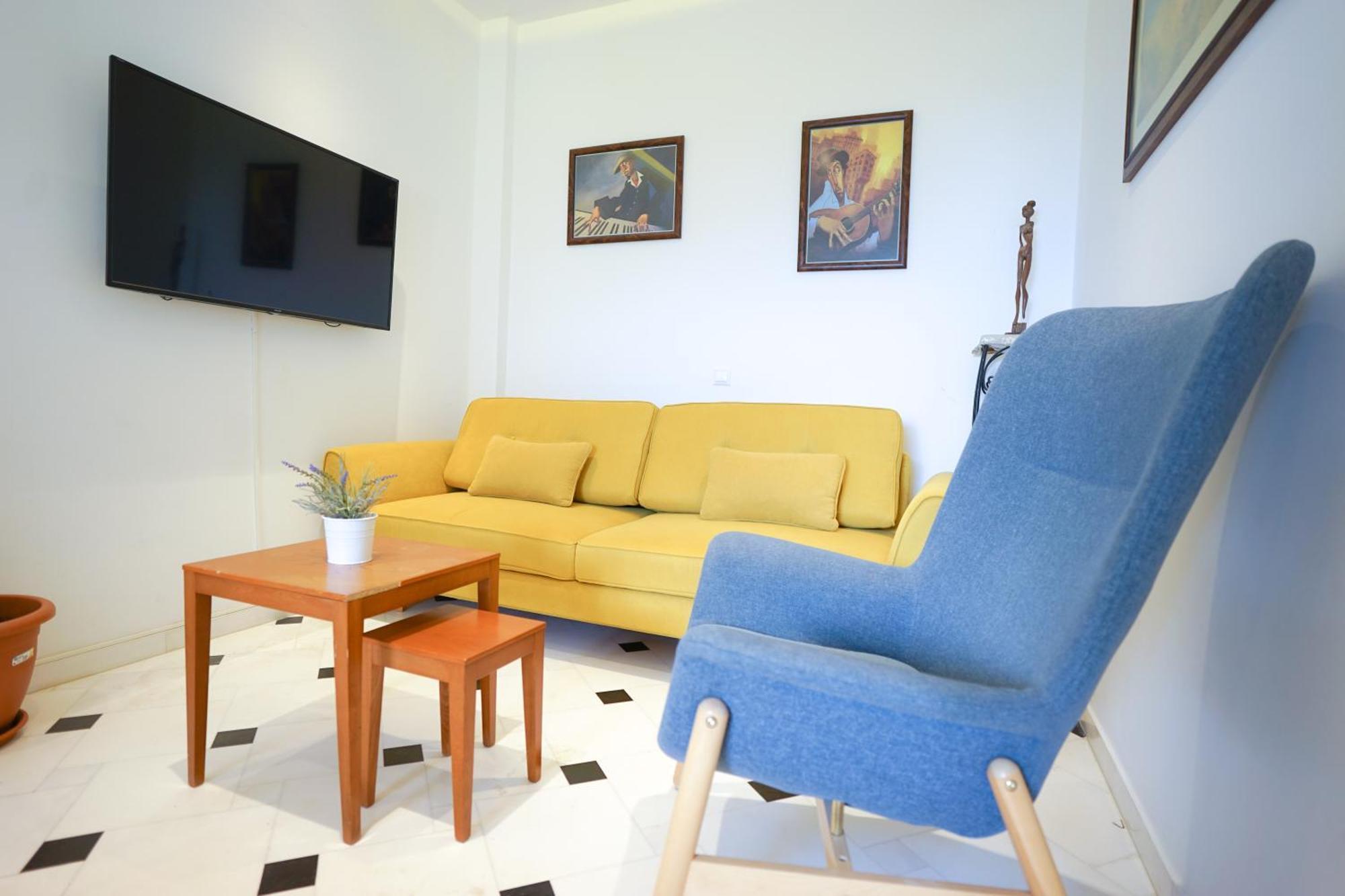 Fira Central Apartments With Veranda الغرفة الصورة
